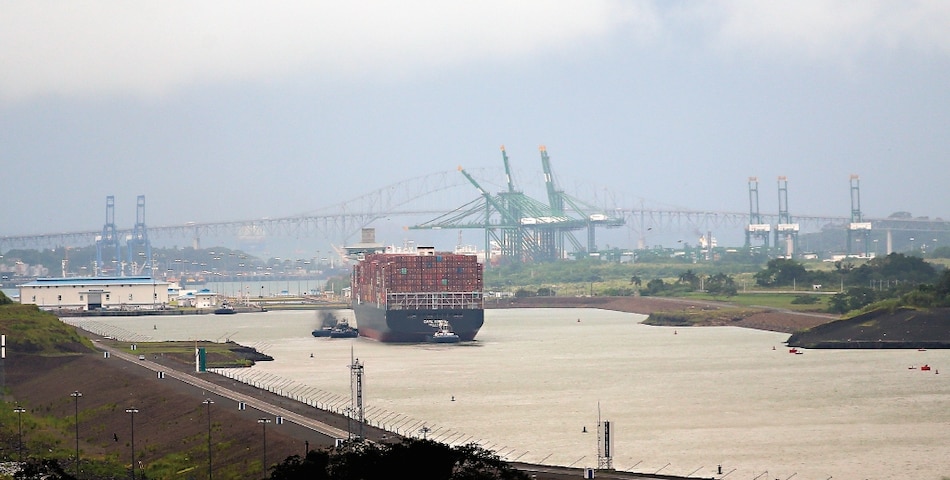 Canal de Panamá experimenta reajuste en sus ingresos