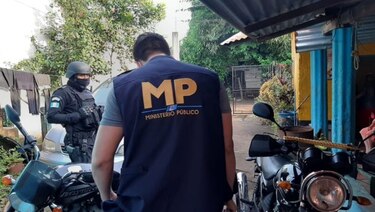 Guatemala desmantela banda criminal integrada por policías y fiscal