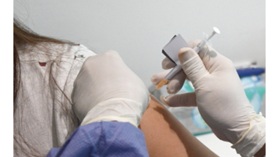 Mil 37 voluntarios inscritos en estudio de vacuna CureVac