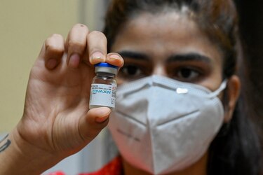 Brasil suspende ensayos clínicos de la vacuna india Covaxin