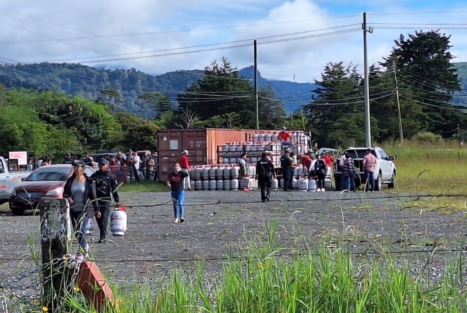 Tras un mes de espera llega el gas a Tierras Altas, pero se acaba en 15 minutos