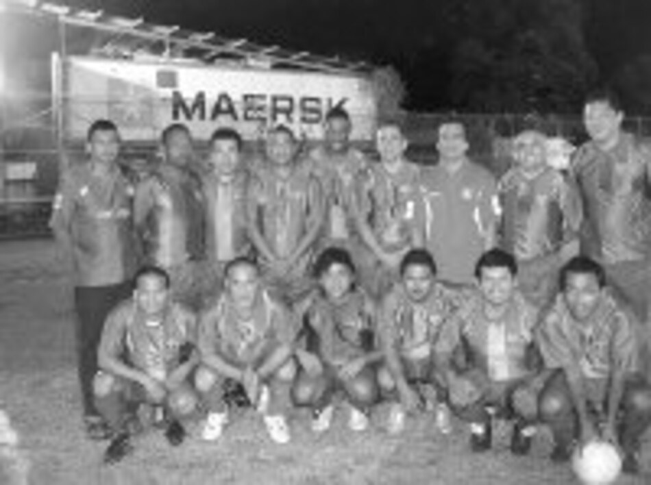 El Salvador y Uruguay, en final