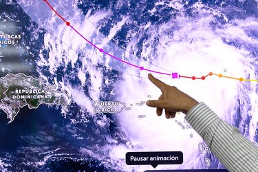 Cancelados por segundo día una veintena de vuelos en Puerto Rico por el huracán Erin