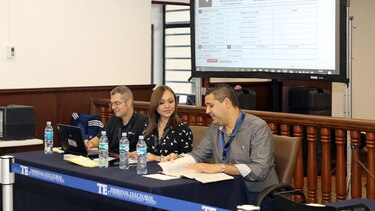 Elecciones de CD: cierran mesas de votación e instalan Junta de Escrutinio
