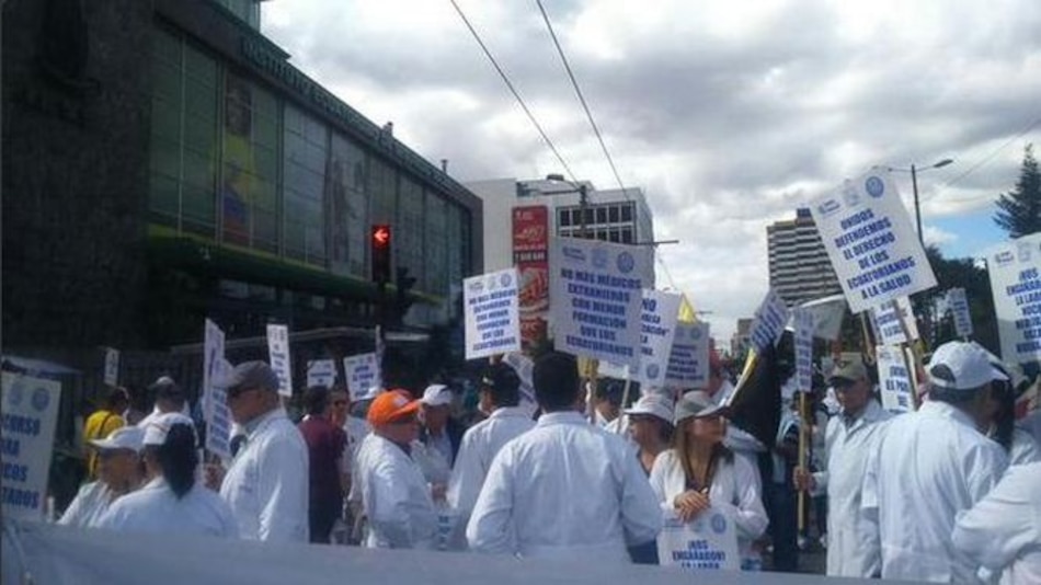 Alianza PAÍS anuncia que no retirará proyecto de reforma constitucional