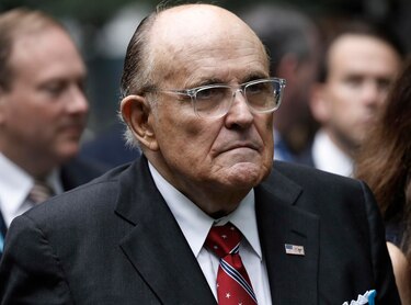 Desestiman la petición de bancarrota de Rudolph Giuliani, quien afronta posibles embargos