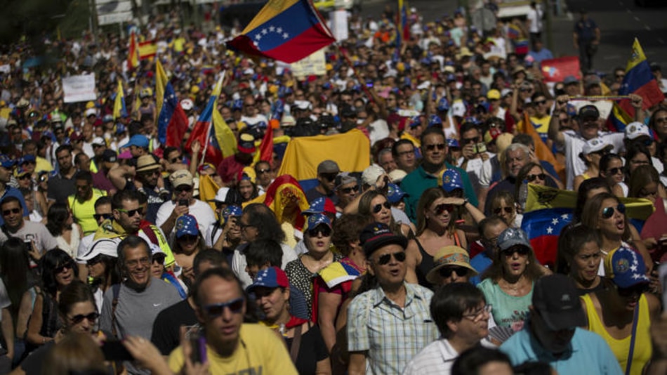 Miles de venezolanos marchan en Madrid