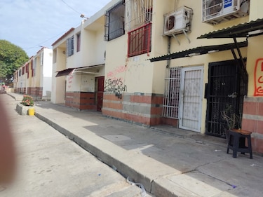 Tras dos semanas, la vida y la solidaridad aún emergen de las grietas del desastre en Venezuela