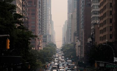 El humo de los incendios forestales mantiene la calidad del aire bajo mínimos en Canadá