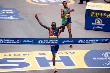 Cancelan la Maratón de Boston por primera vez en sus 124 años de historia