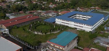 Contraloría refrenda millonario pago a consorcio por obras escolares inconclusas