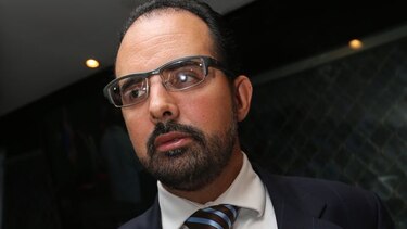 Panameñista Barría confirma que se mantiene apoyo al perredista Rubén De León