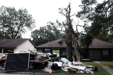 Sube a 70 el número de muertes a causa de Harvey