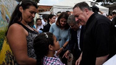 Pompeo visita a migrantes venezolanos en Colombia