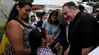 Pompeo visita a migrantes venezolanos en Colombia