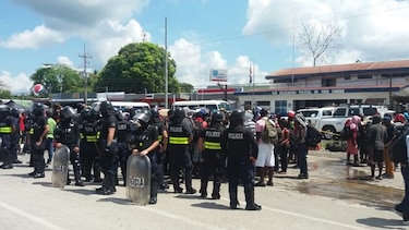 Africanos son devueltos a zona fronteriza entre Panamá y Costa Rica