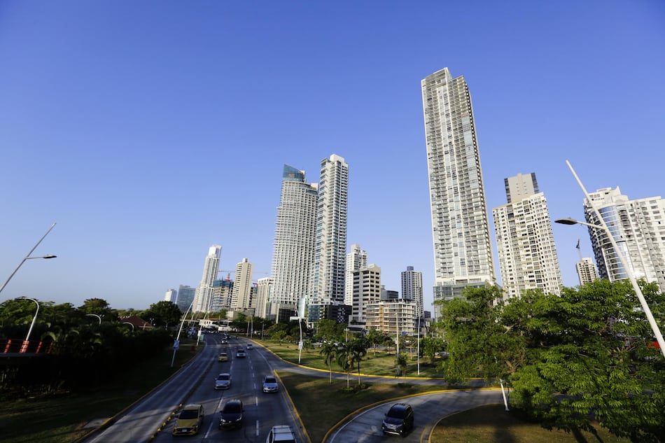 Banca de inversión a la expectativa de la estrategia fiscal de Panamá