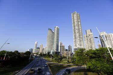 Banca de inversión a la expectativa de la estrategia fiscal de Panamá