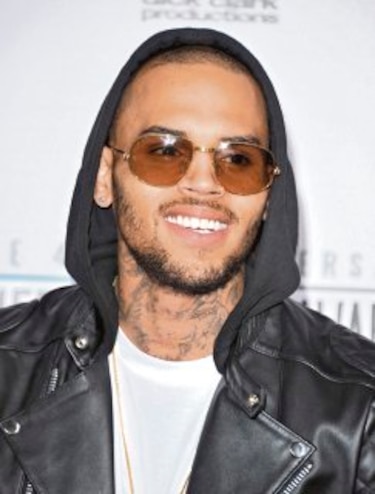 Chris Brown sufre ataque convulsivo en un estudio