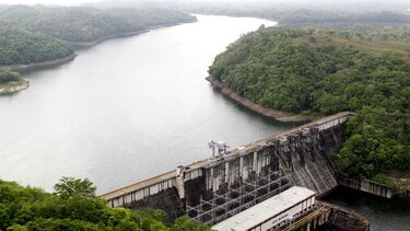 Presidente evalúa concesionar producción de agua en lago Bayano