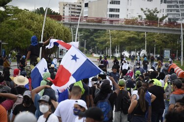 Calles en ebullición: el masivo ‘no’ a la Ley 406