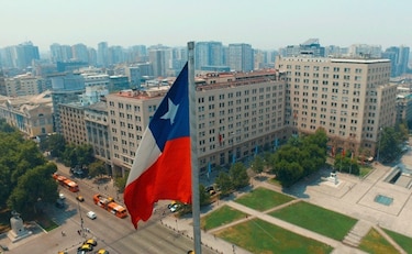 Chile expide el primer documento de identidad a una persona no binaria