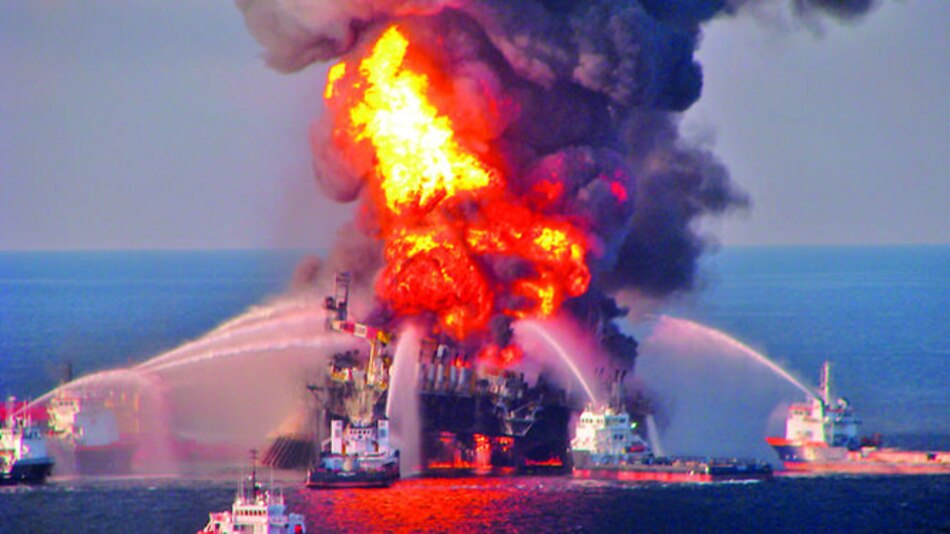 Expertos analizan derrame petrolero de 2010 en México