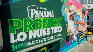 Cerveza Panamá rinde homenaje a “la birria” con nuevo mural en avenida de los Mártires
