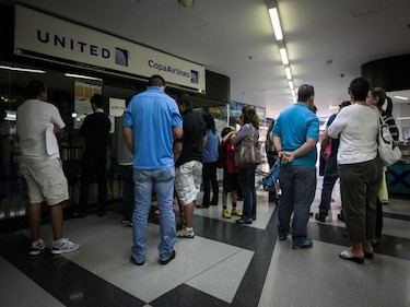 Aerolínea ecuatoriana reanuda vuelos hacia