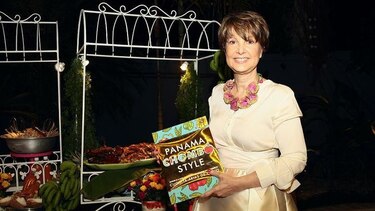 Cuquita Arias de Calvo presenta libro con esencia afro