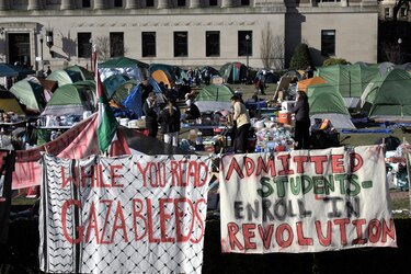 La Policía de Nueva York rodea la protesta del campus universitario de Columbia