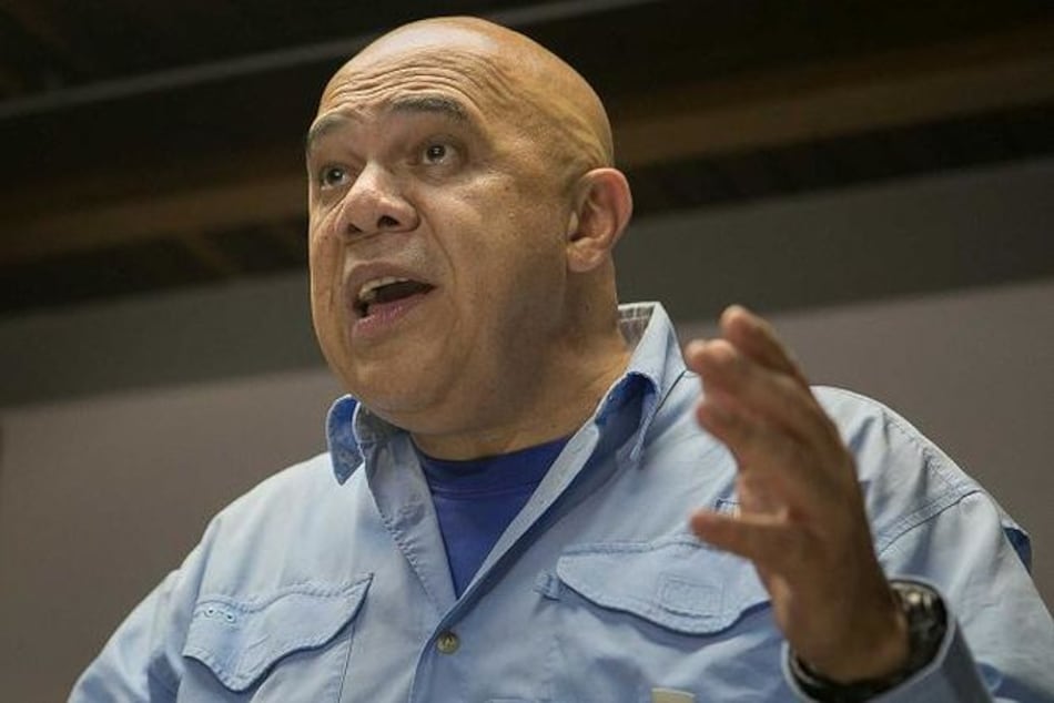 Oposición venezolana asegura que sus 112 diputados asumirán curules el 5 de enero