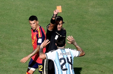 España y Argentina, a la prórroga con Enzo Fernández expulsado