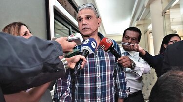 Juez valida acuerdo y fiscal pide que se enjuicie a imputados en caso de mochilas escolares