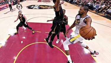 Los Warriors están a puntos de liquidar a los Cavs en la final