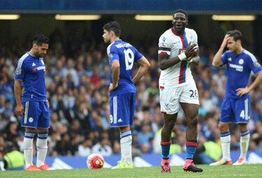 Manchester City es líder solitario; Chelsea y Liverpool pierden