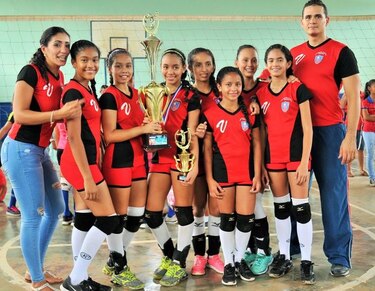 Veraguas domina torneos nacionales de minivoleibol