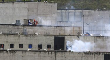 Aumenta la cifra de presos muertos por revueltas en cárceles de Ecuador