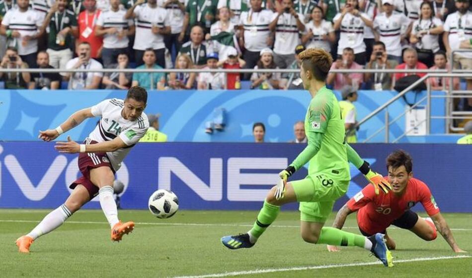 Vela y Chicharito le dan triunfo a México 2-1 sobre Corea del Sur