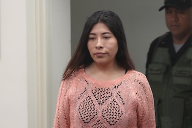 La encargada de Embajada de México abandona Perú tras ruptura de relaciones diplomáticas
