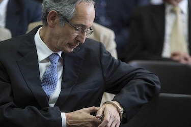 Abren proceso por corrupción contra expresidente Colom y jefe de Oxfam