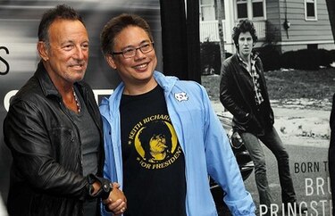 Springsteen revela en autobiografía su depresión y el fantasma de su padre