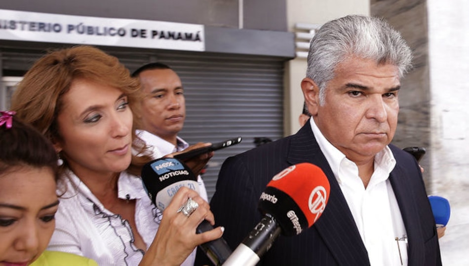 Inician nueva investigación al exministro José Raúl Mulino por compra de bombas lacrimógenas