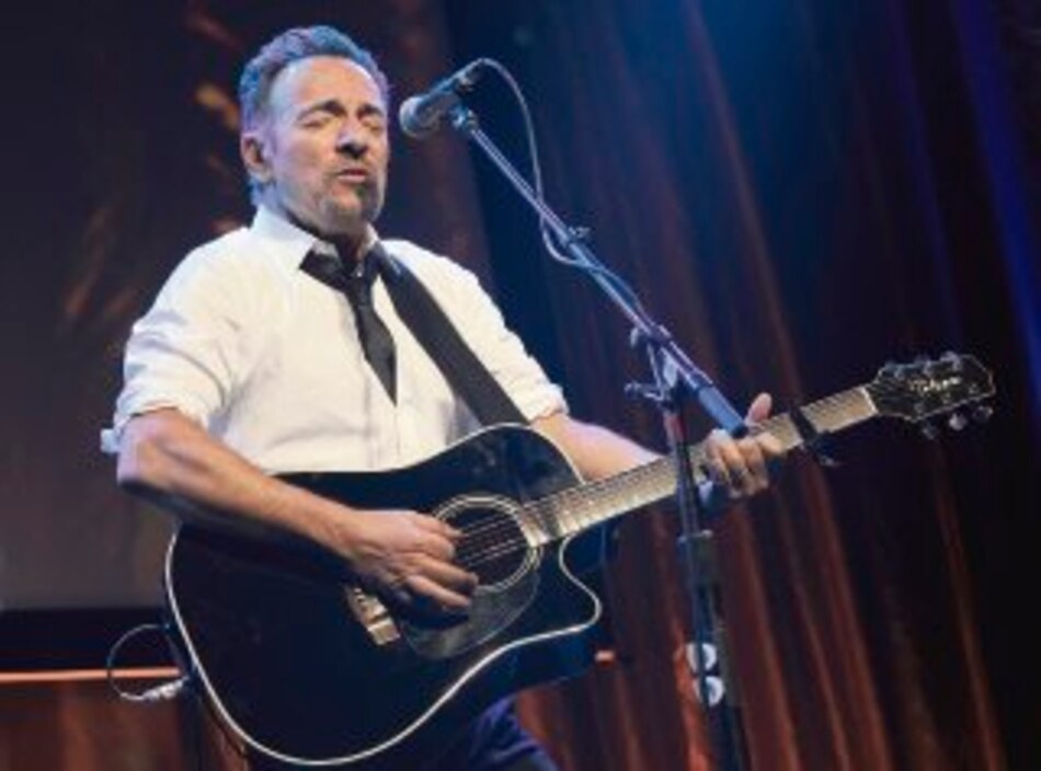 Springsteen subasta guitarras por veteranos