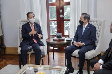 Presidente Cortizo se reúne con el primer ministro surcoreano Han Duck-soo