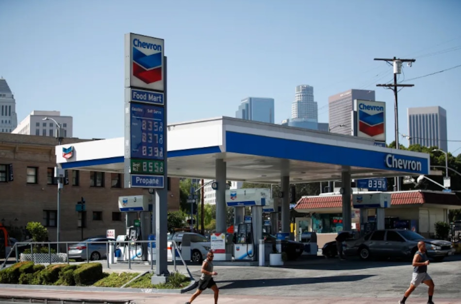 La petrolera Chevron envía al menos 11 buques cisterna a Venezuela