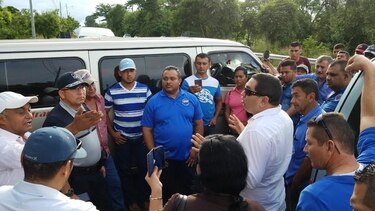 Transportistas reclaman construcción de la carretera Pesé-Los Coralillos