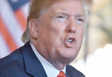 Borrador del libro de Bolton sacude el juicio