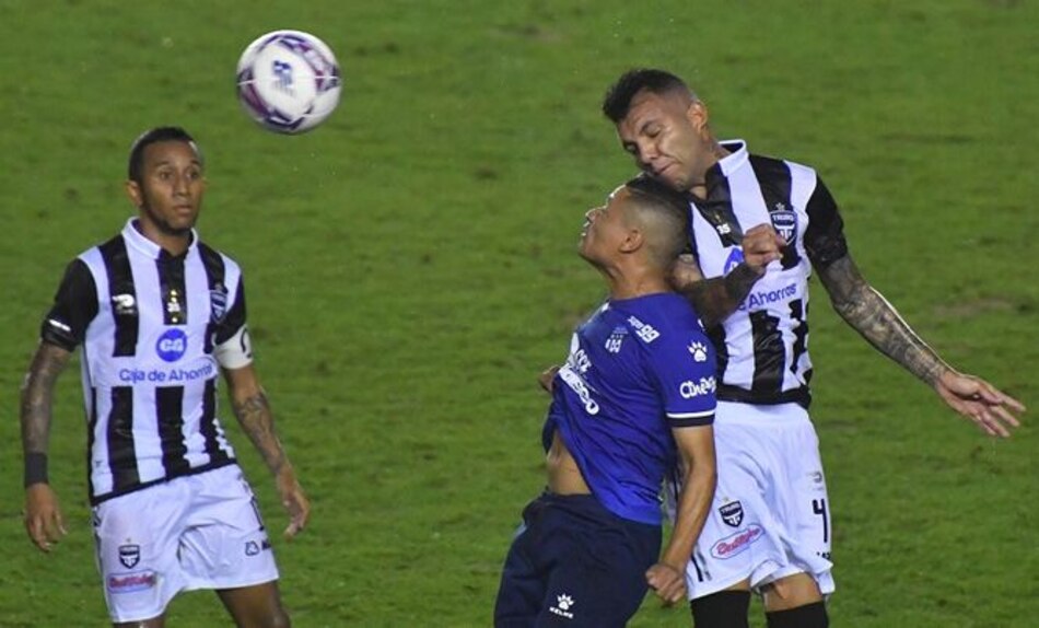 CAI-Plaza y Sporting-Tauro, los duelos de 'playoffs' de la LPF