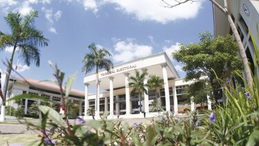 Pareja del mismo sexo pide al Tribunal Electoral registrar matrimonio
